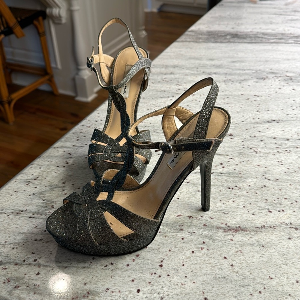 Nina stilettos grey sparkle 8.5M